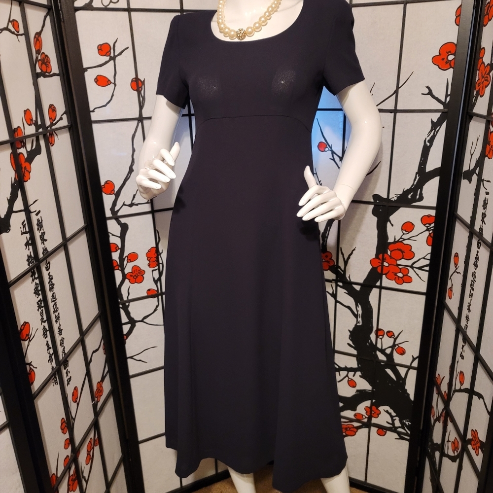 LIZ CLAIBOURNE  BLACK FORMAL COCKTAIL DRESS SIZE 6 PETITE